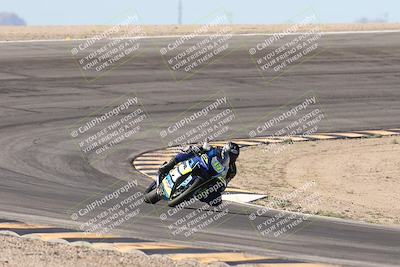 media/Oct-30-2025-Racers Edge (Thu) [[dabbdaf680]]/3-B Group/Session 2 (Bowl Exit)/